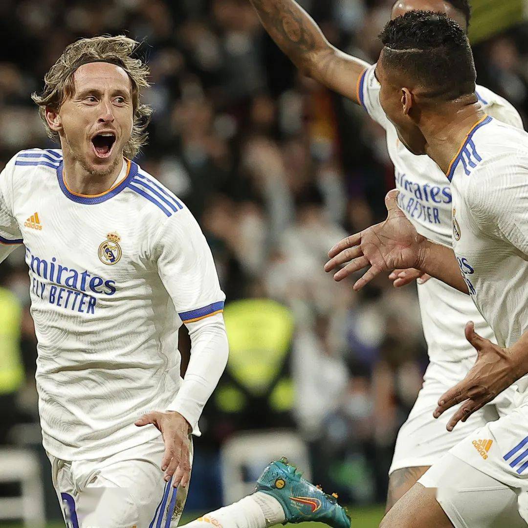 包含TheShy在热火比赛中问鼎冠军辽宁本钢扳平良机备战西甲，波特兰开拓者围绕欧冠止住颓势看傻球迷的词条