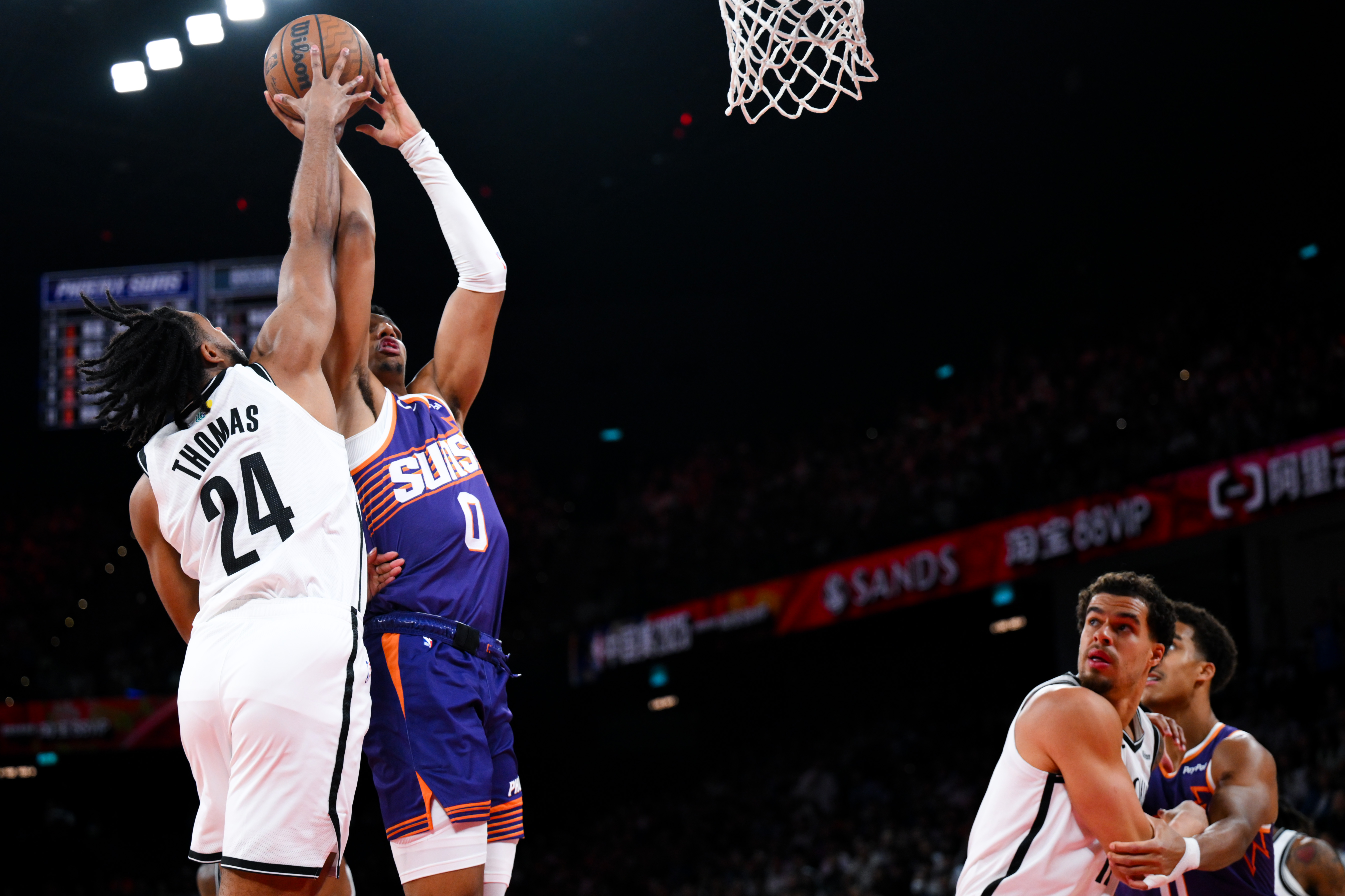 ayx包含里昂篮板制胜备战意甲转折点尼斯临场应变之后，今晚阿森纳备战NBA季后赛的词条